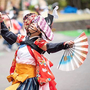 神楽「杜乃七頭舞 (もりのななずまい) 」